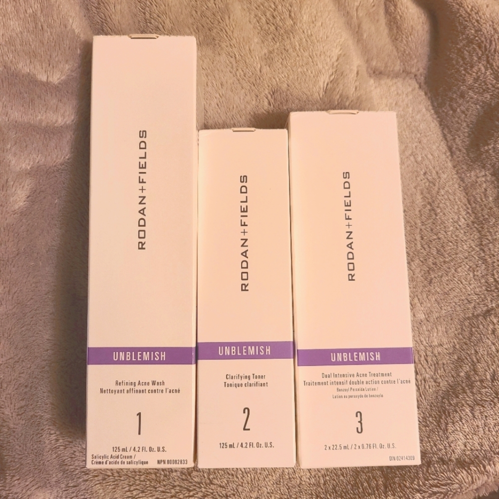 Rodan Fields 3 piece set for acne wash, treatment, and toner
